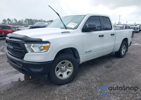 2020 Ram 1500 Tradesman 4X4 6'4 Box z USA, uszkodzony, nr VIN 1C6RRFCG4LN338847